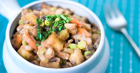 Black-Eyed Pea BBQ Stew border 570x2992 Black Eyed Pea BBQ Stew