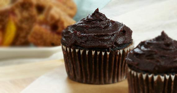 Trio of Cupcakes 1 570x299 Double Chocolate Cupcakes