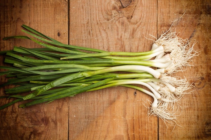 Green Garlic, Garlic Scapes, Ramps—What's the Difference?! - Forks Over  Knives