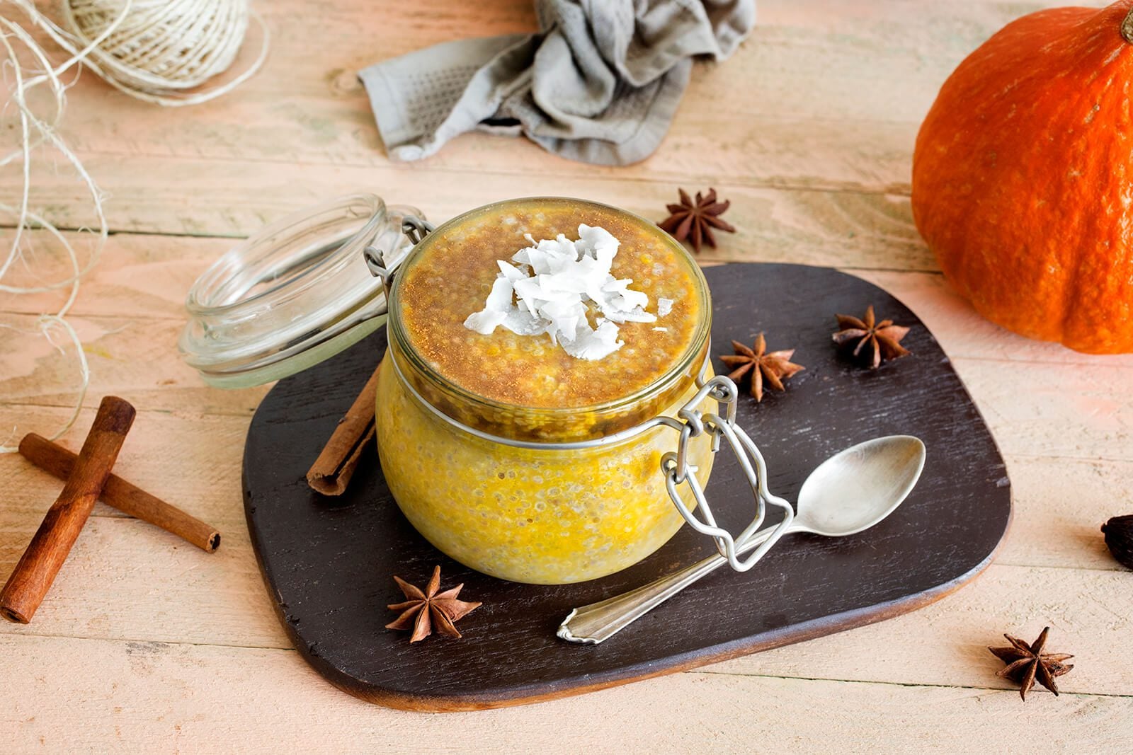 Pumpkin Spice Chia Pudding - Forks Over Knives