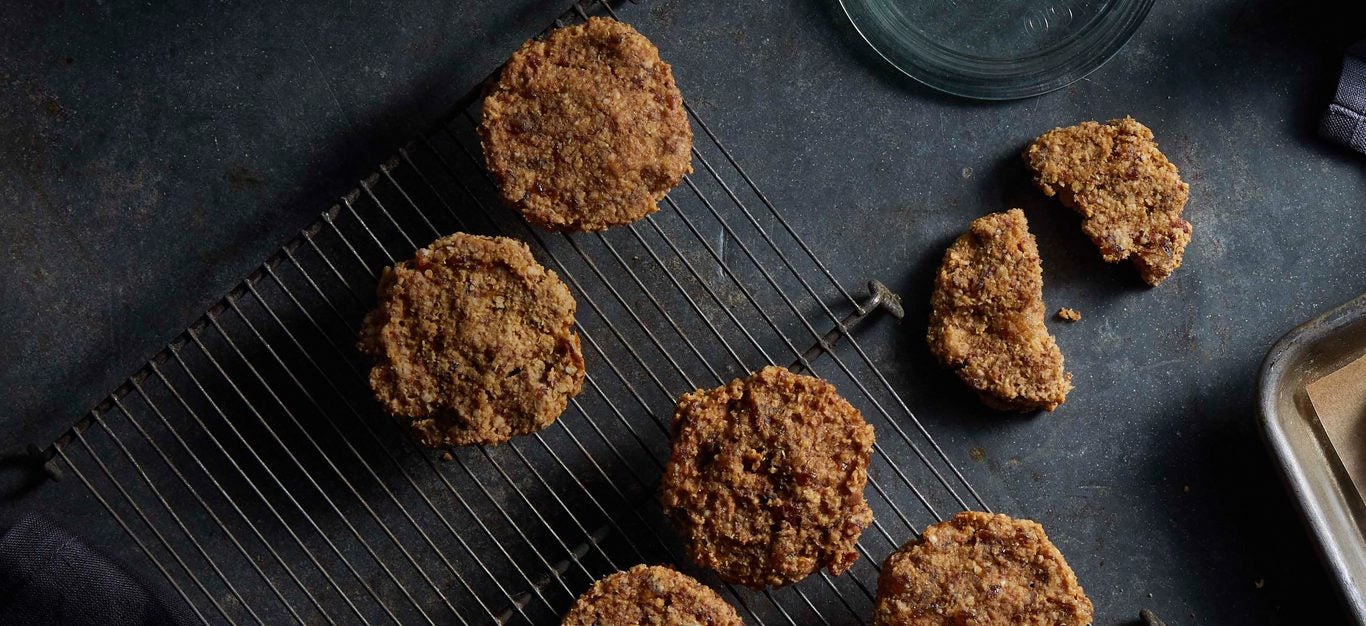 Peanut Butter–Quinoa Flake Cookies - Forks Over Knives