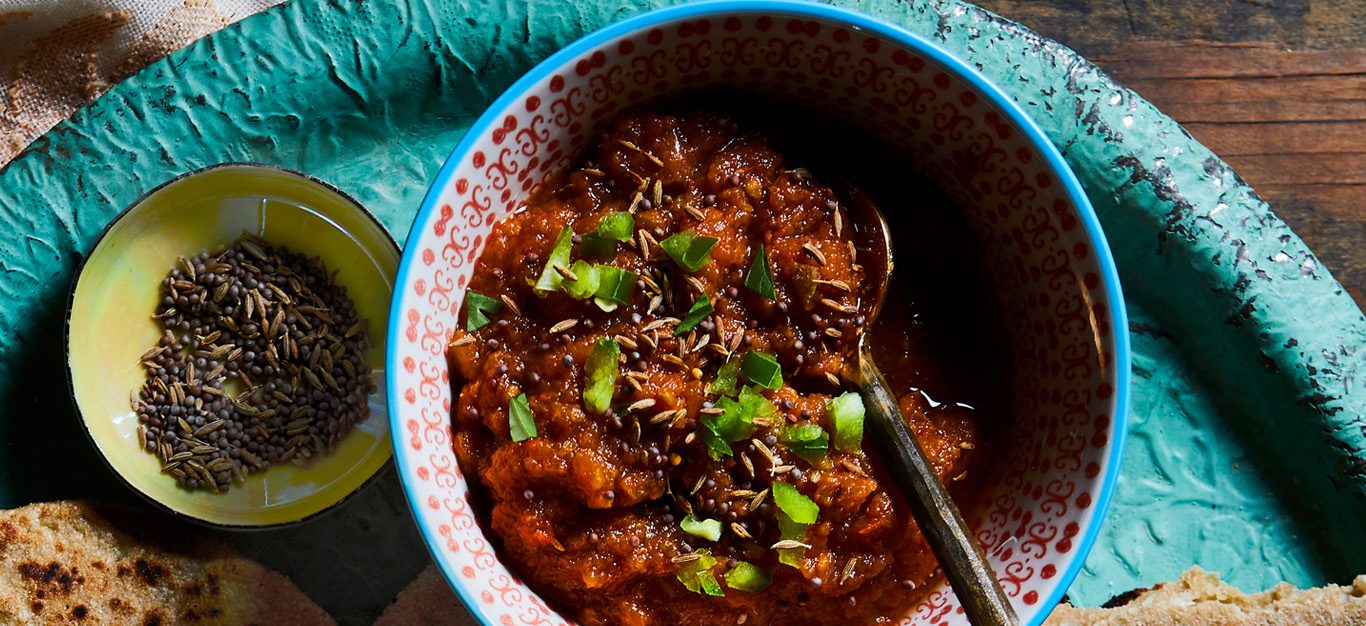 새콤달콤 토마토 대추야자 처트니