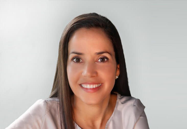 Headshot of Rosane Oliveira, DVM, PHD