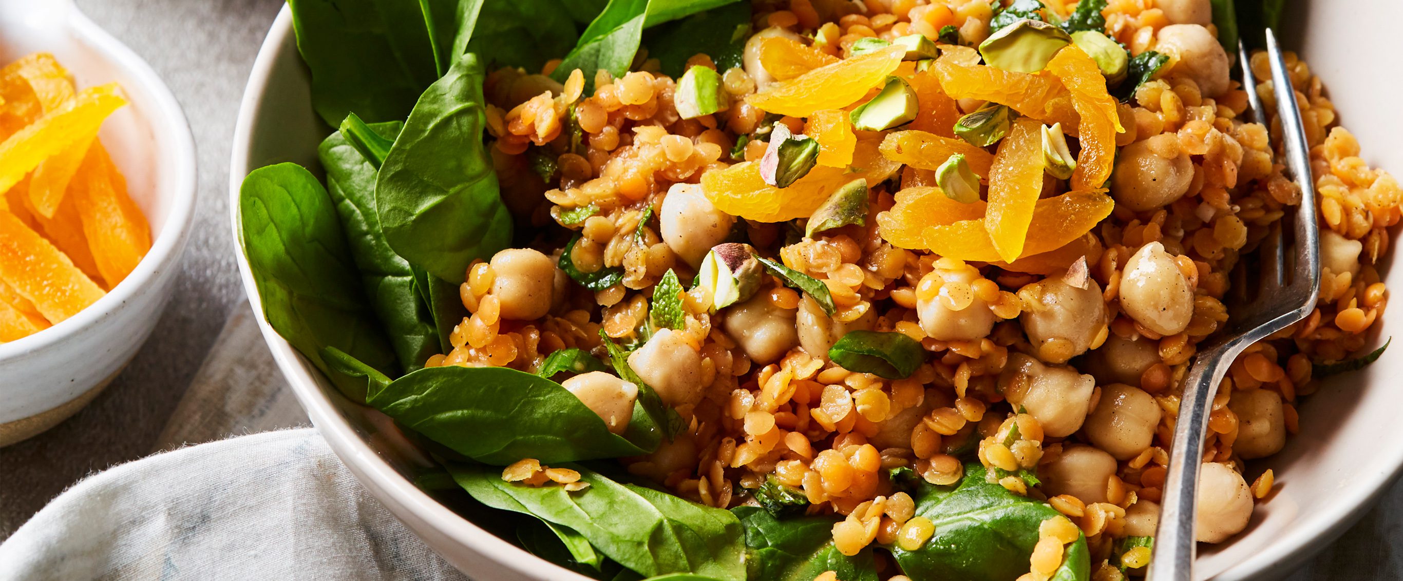 Spinach-Apricot Salad with Spiced Lentils - Forks Over Knives