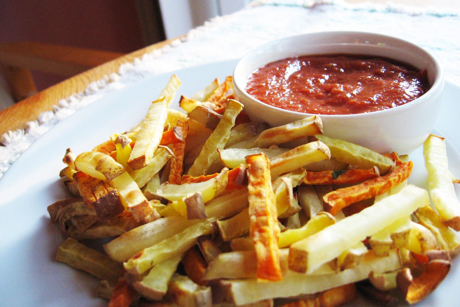 Baked French Fries & Ketchup
