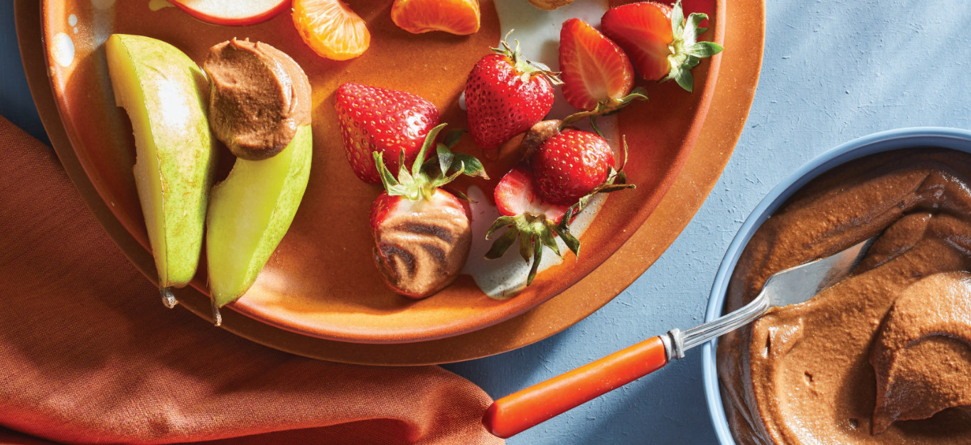 Raw Chocolate Caramel Dip