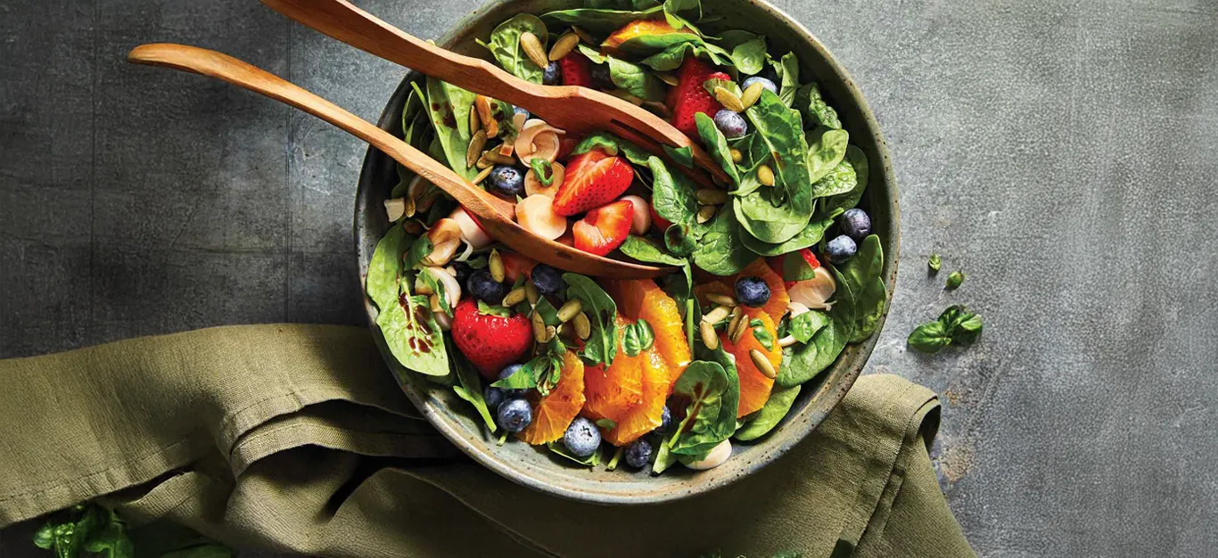 Sweet Spinach and Berry Salad