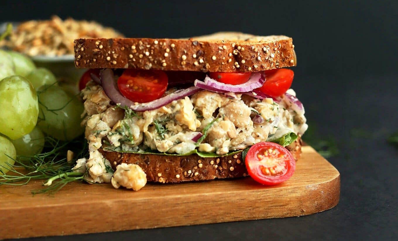 30-minute-Chickpea-Sunflower-Salad-Sandwich-Soft-Crunchy-savory-and-SO-simple-vegan-glutenfree-healthy
