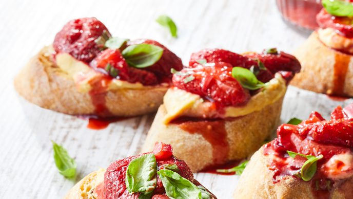 Roasted Strawberry Bruschetta
