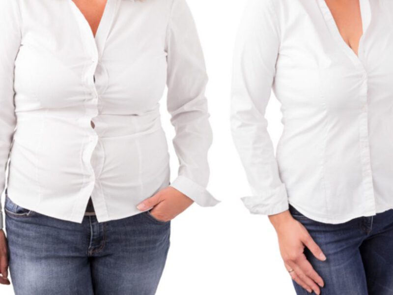 Two woman wearing an identical outfit of jeans and a white shirt. The left woman is overweight and her shirt is stretched across her belly while in the photo on the right the woman is not overweight and her shirt fits well