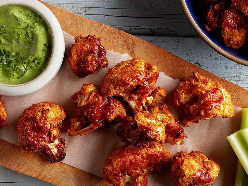Crispy Buffalo Cauliflower Bites - Vegan recipe