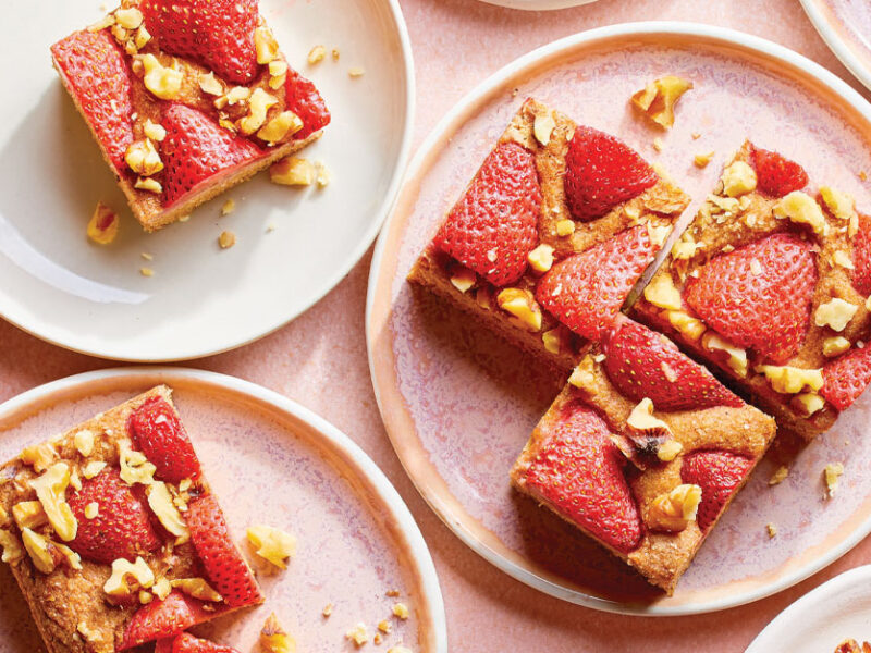 Vegan Strawberry Blondies on light pink ceramic plates