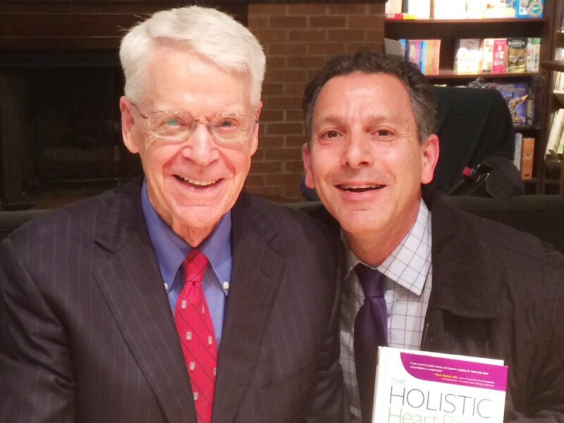 Doctors Joel Kahn and Caldwell Esselstyn at a bookshop.