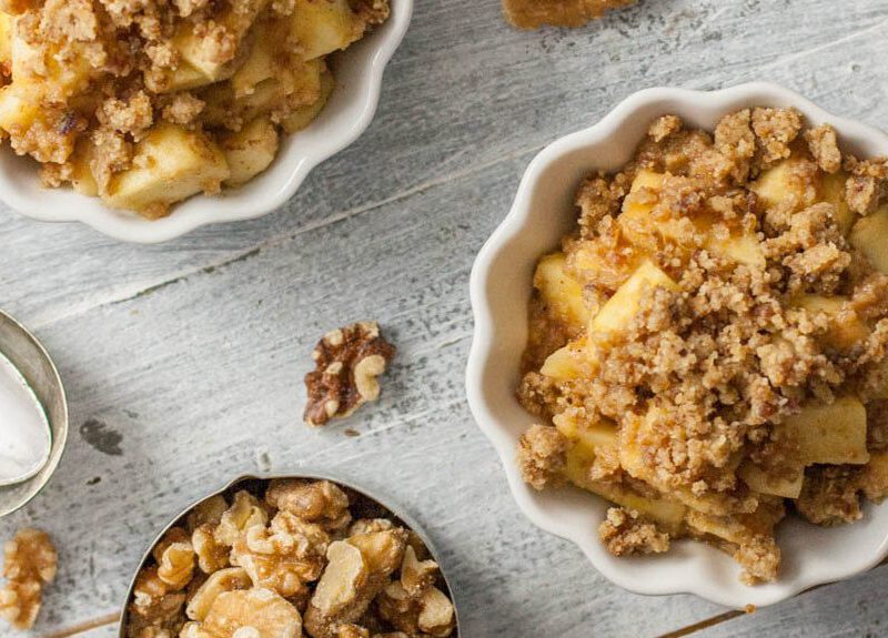 Raw Apple Crumble