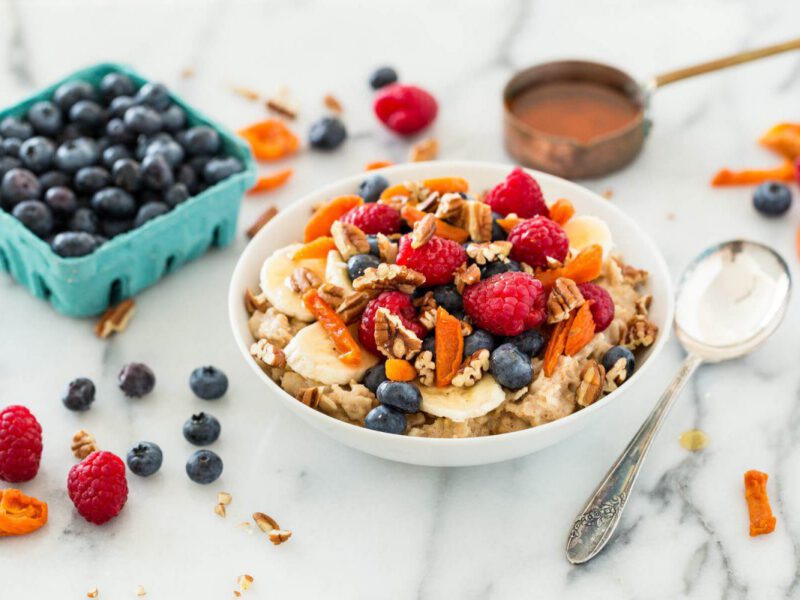 Forks Over Knives Fruit and Nut Oatmeal HD