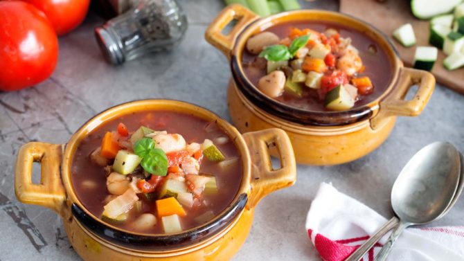 minestrone_in_minutes_01-e1488332471792-670x377-c.jpg
