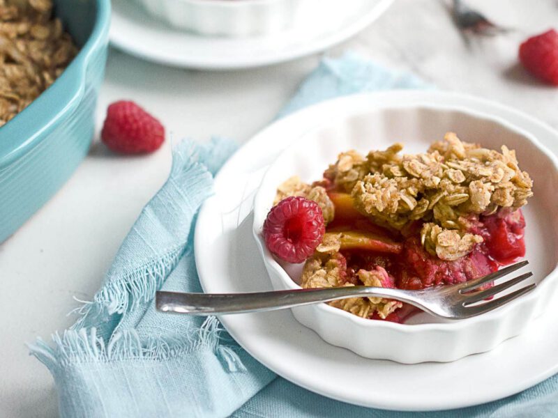 Vegan Peach Raspberry Crumble